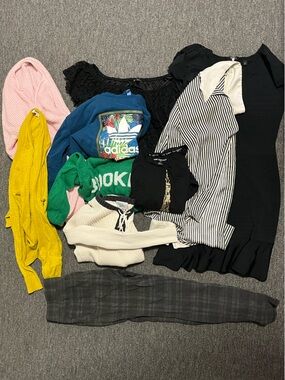 Lot of 10 items woman clothing
